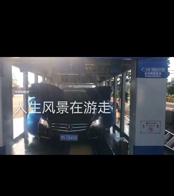 河南信陽-潢川迎賓加油站 連續式隧道9刷電腦洗車機安裝完畢調試現場拍攝
